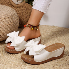Bootara Women’s Liora Bow Flower Platform Wedge Slide Sandals – Peep-Toe Wide Strap Summer Slides (US 5–10.5)