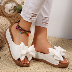 Bootara Women’s Liora Bow Flower Platform Wedge Slide Sandals – Peep-Toe Wide Strap Summer Slides (US 5–10.5)