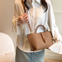 Bootara Women's Vintage Commuter Tote - XL Capacity Pebbled PU or Sueded Tote | Convertible Carry & Retro Design