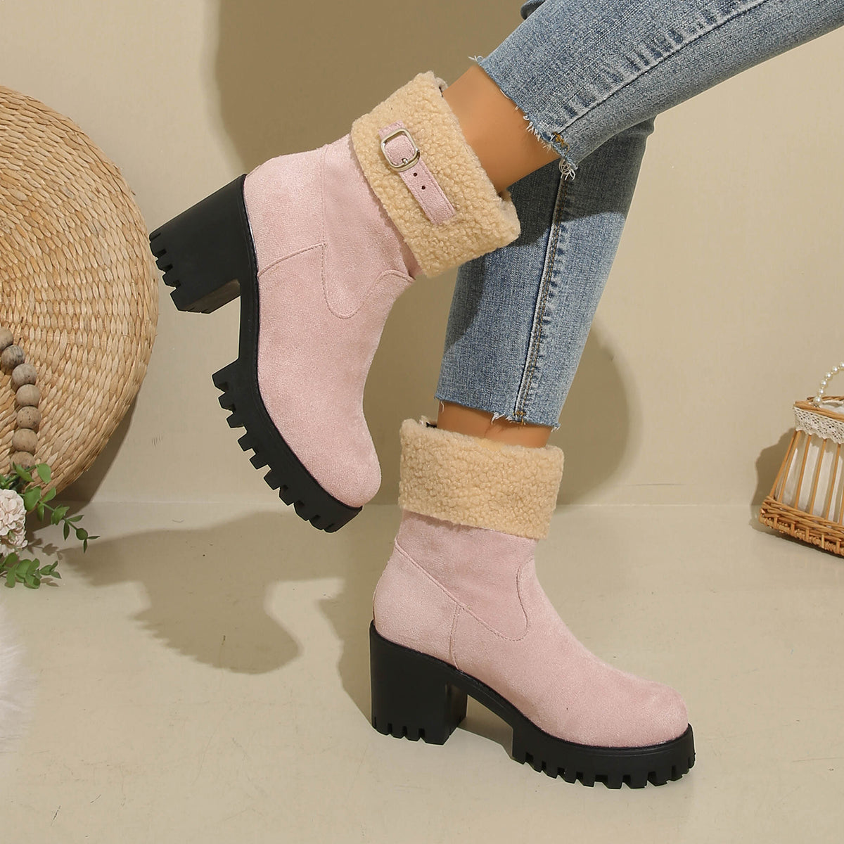 Bootara Women's Plush Fleece Lined Snow Boots - Chunky Heel Ankle Winter Fashion Boots (US 4-10)
