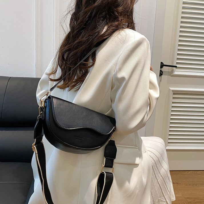 Bootara Women’s Vintage Saddle Crossbody Bag – Minimalist Underarm Shoulder Purse