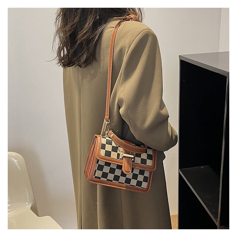 Bootara Women’s Stylish Houndstooth Checkered Crossbody Bag - Compact Square Shoulder Bag for Everyday Use