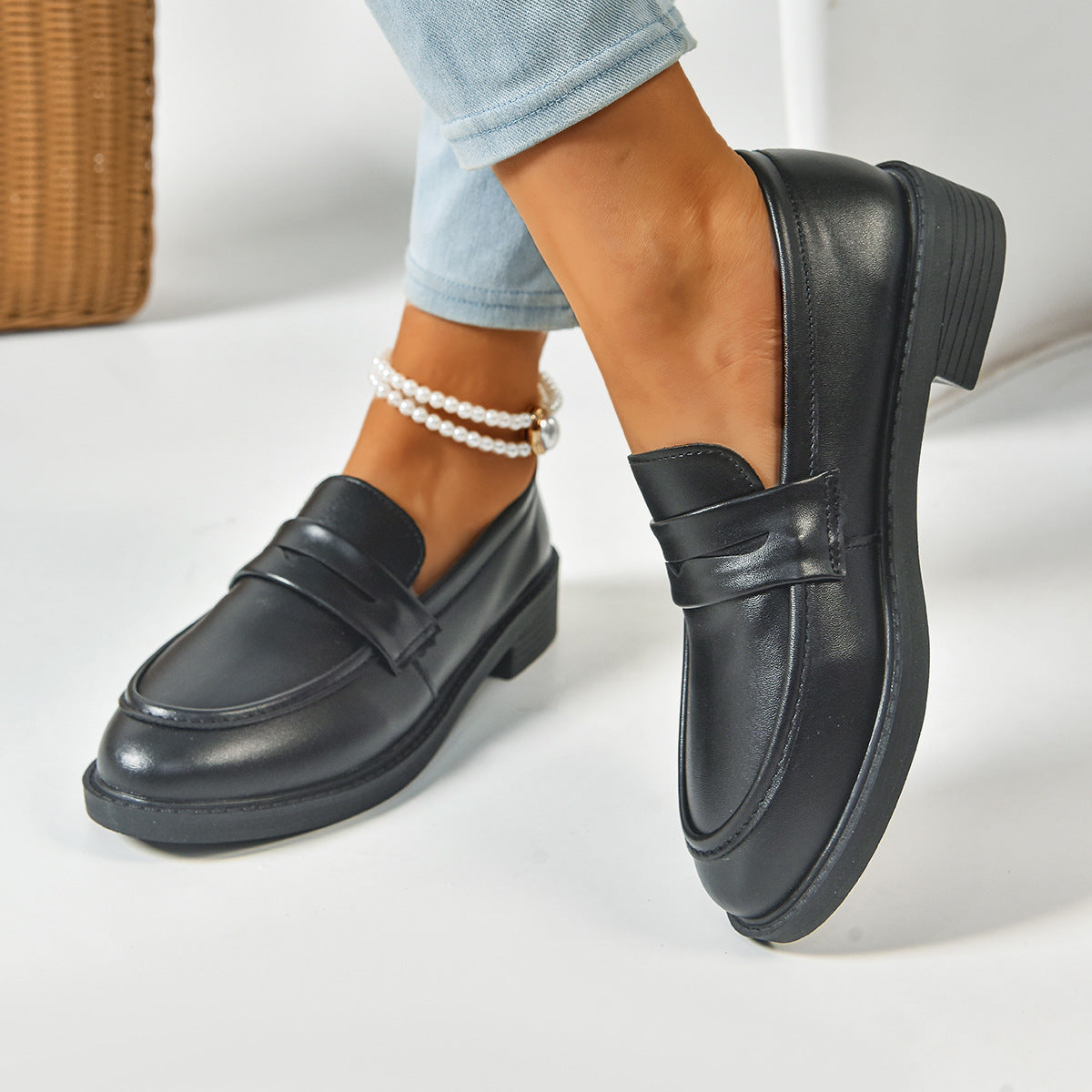 Bootara Women's Plus Size Gloss Chunky Heel Loafers Lacquer-Finish Slip-Ons