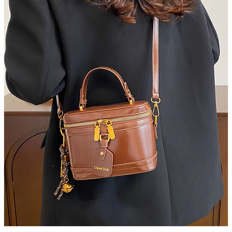 Bootara Women’s Premium Vintage Bucket Bag - Retro Chic Top Handle Crossbody Purse for Stylish Casual Use
