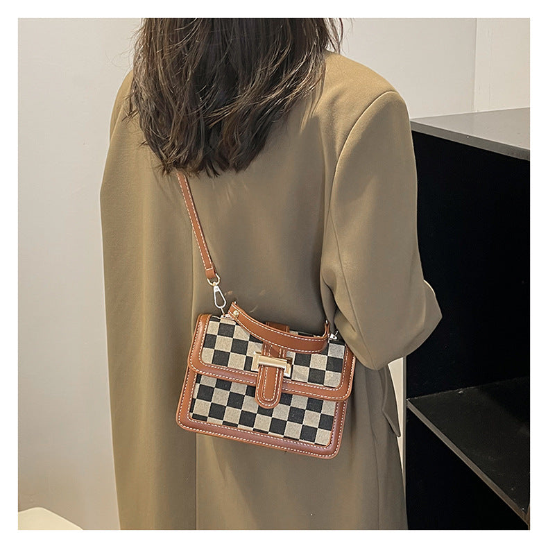 Bootara Women’s Stylish Houndstooth Checkered Crossbody Bag - Compact Square Shoulder Bag for Everyday Use