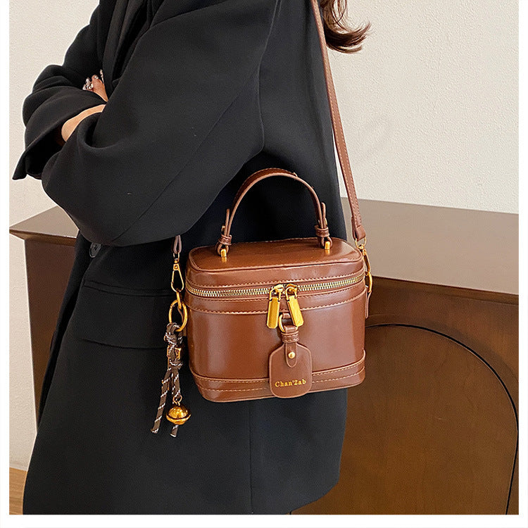 Bootara Women’s Premium Vintage Bucket Bag - Retro Chic Top Handle Crossbody Purse for Stylish Casual Use