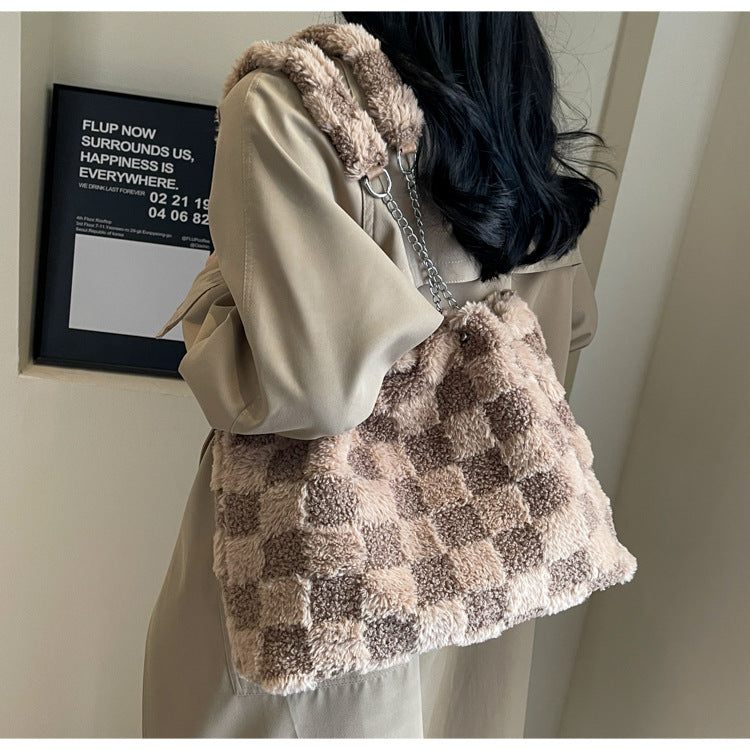 Bootara Women's Large-Capacity Plush Handbag | Trendy Quilted Chain Shoulder Bag with Patchwork Design