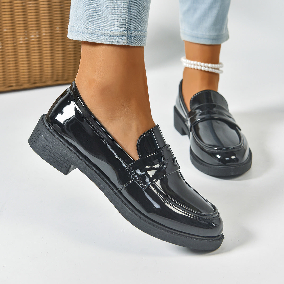 Bootara Women's Plus Size Gloss Chunky Heel Loafers Lacquer-Finish Slip-Ons