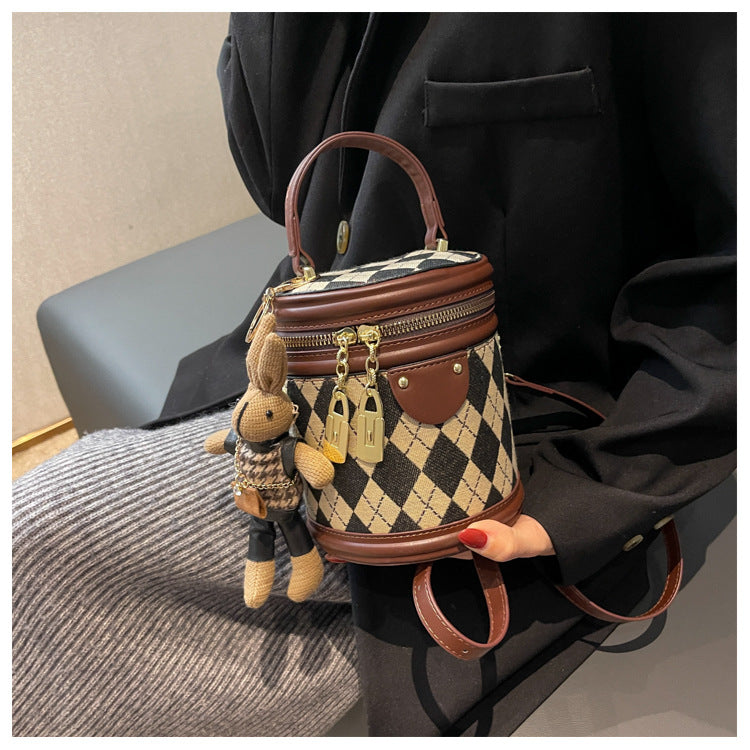 Bootara Women‘s Artisan Quilted Crossbody Bag Vintage Bunny Charm Bucket Tote