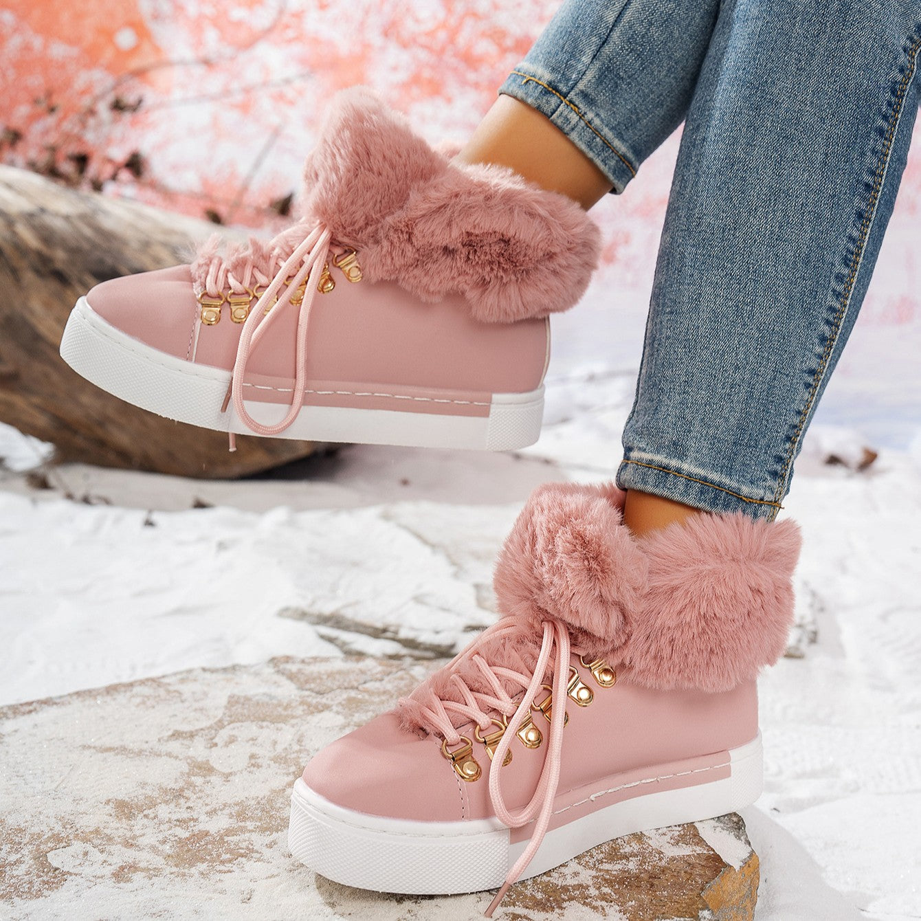 Bootara Women's Heritage Plush Snow Boot - Platform Winter Boots with Faux Fur Lining & Classic Lace-Up Design (US 5-10.5)