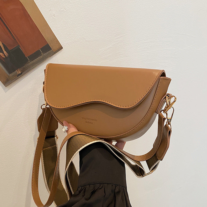 Bootara Women’s Vintage Saddle Crossbody Bag – Minimalist Underarm Shoulder Purse