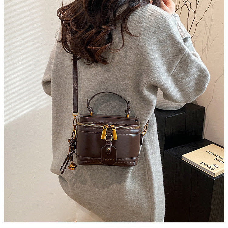 Bootara Women’s Premium Vintage Bucket Bag - Retro Chic Top Handle Crossbody Purse for Stylish Casual Use