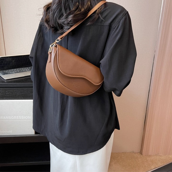 Bootara Women’s Vintage Saddle Crossbody Bag – Minimalist Underarm Shoulder Purse
