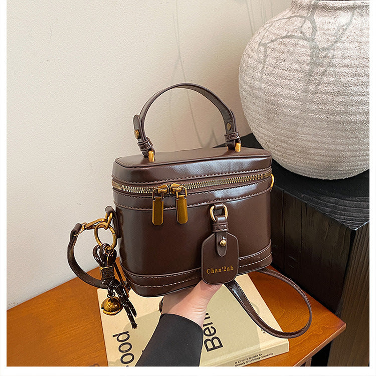 Bootara Women’s Premium Vintage Bucket Bag - Retro Chic Top Handle Crossbody Purse for Stylish Casual Use