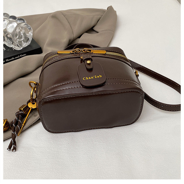 Bootara Women’s Premium Vintage Bucket Bag - Retro Chic Top Handle Crossbody Purse for Stylish Casual Use
