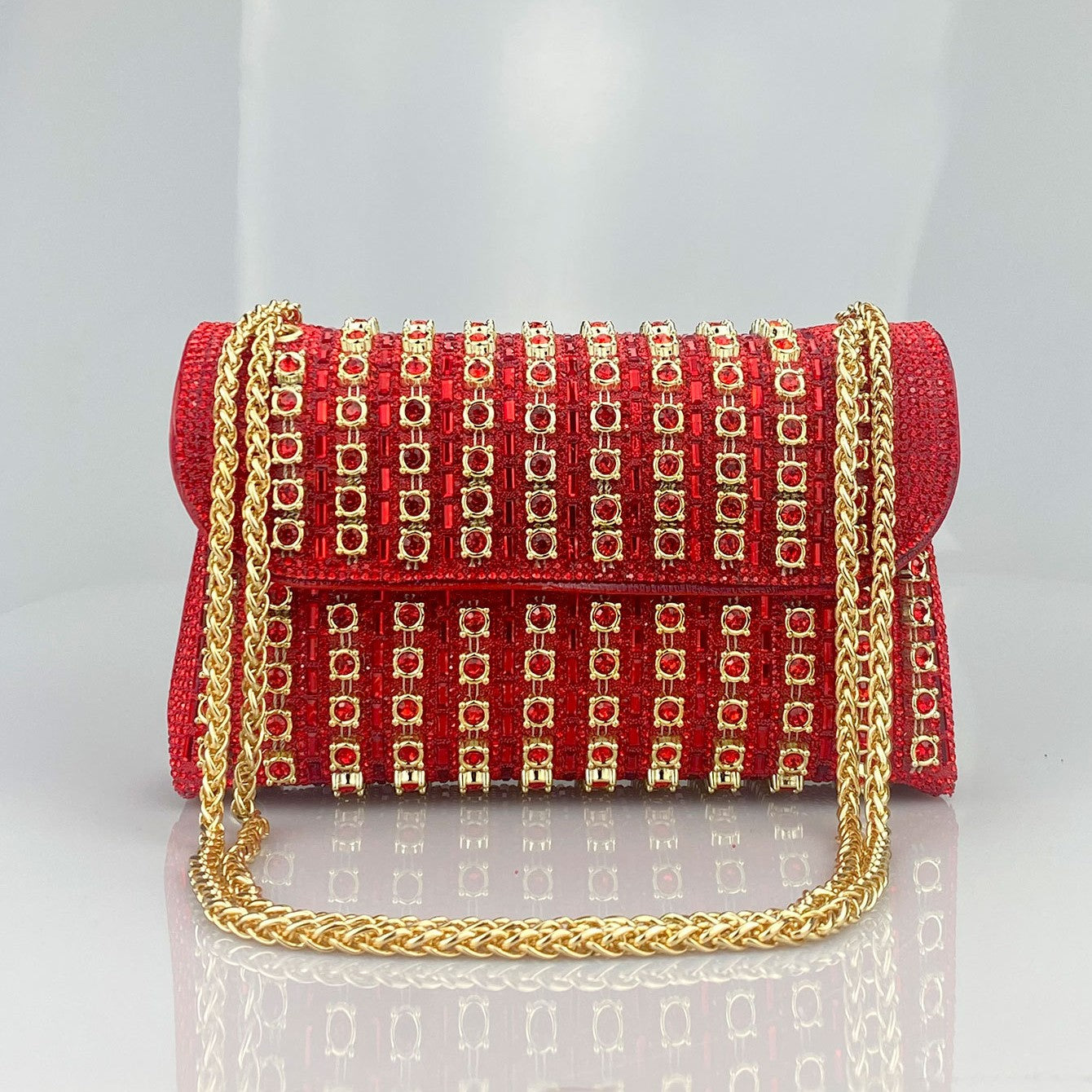 Bootara Women's Crystal-Embellished Evening Clutch – Women’s Adjustable Chain Strap Shoulder Bag for Galas, Parties & Luxury Events