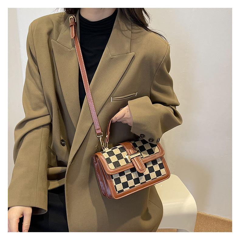 Bootara Women’s Stylish Houndstooth Checkered Crossbody Bag - Compact Square Shoulder Bag for Everyday Use