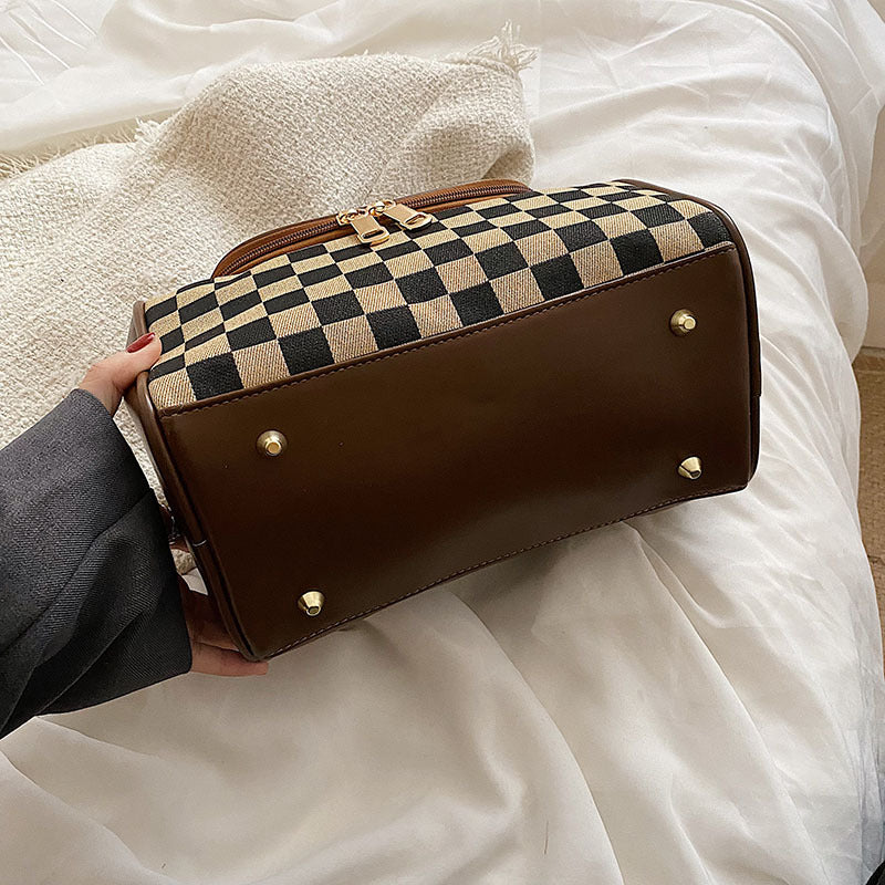Bootara Women's Large Checkered Makeup Organizer – Oversized Travel Toiletry Bag with Zippered Pockets & Detachable Strap | Waterproof Patchwork Cosmetic Case