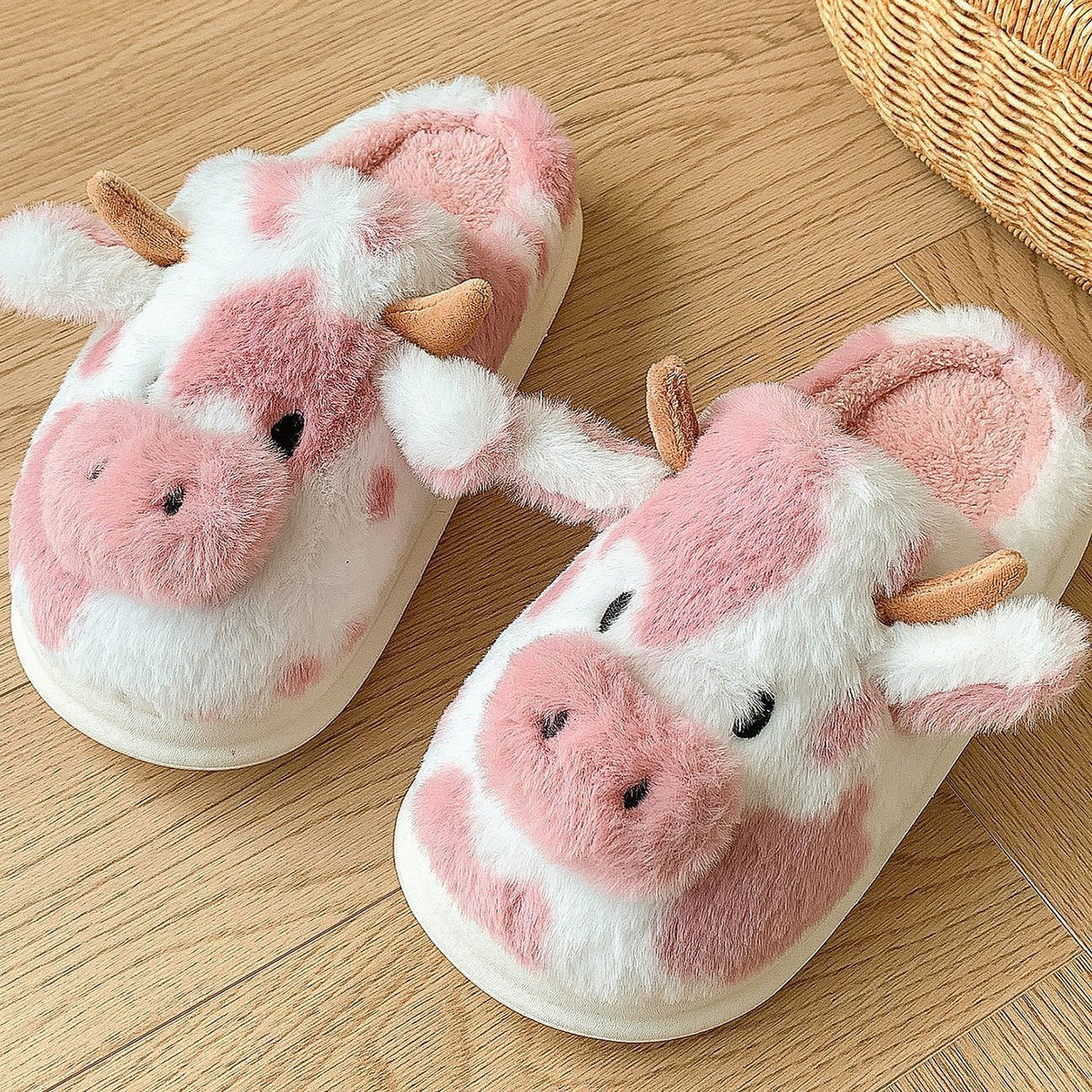 Bootara Women's Bessie Cow Plush Slippers – Cute Cow Face Winter House Shoes with Non-Slip Sole (US 5–11)