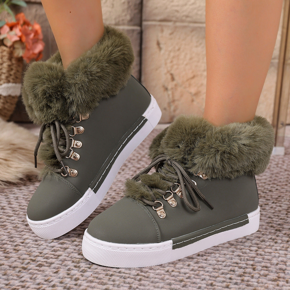 Bootara Women's Heritage Plush Snow Boot - Platform Winter Boots with Faux Fur Lining & Classic Lace-Up Design (US 5-10.5)