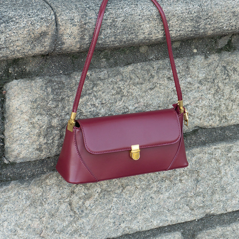Bootara Women's Parisian Baguette Satchel – Vintage Underarm Bag with Convertible Strap & Timeless Textured Leather