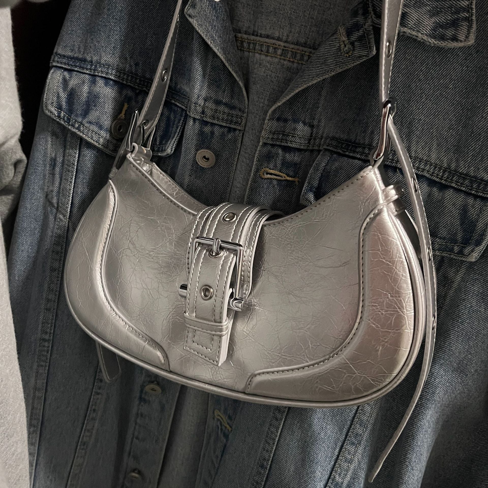 Bootara Women's Luna Saddle Bag – Retro Chic Crossbody Shoulder Bag | Y2K Minimalist Purse