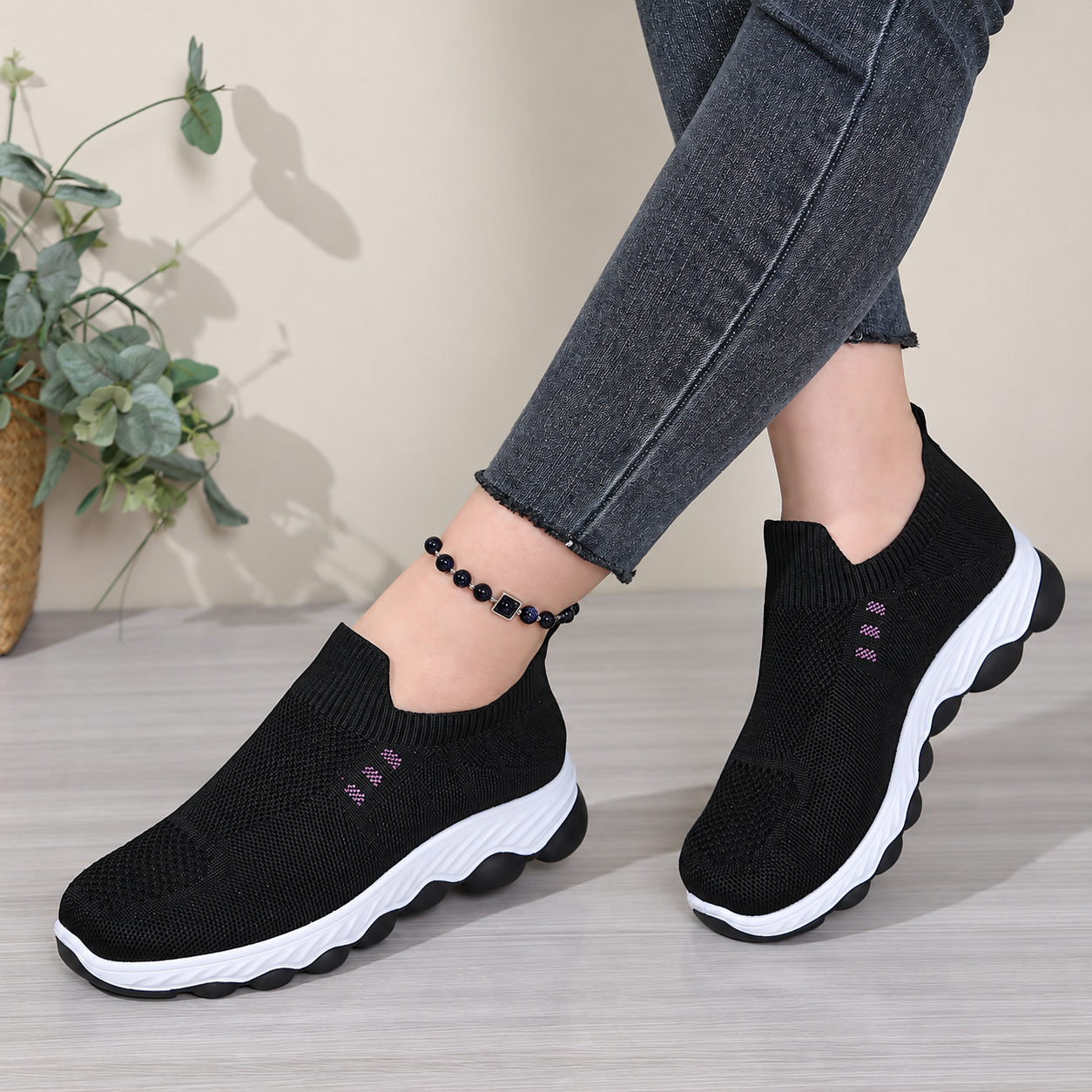Bootara Avenleigh Black knit slip-on sneakers - detail 2