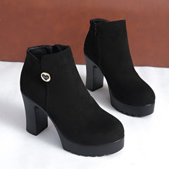 Veylisse Black platform ankle boots, front pair view