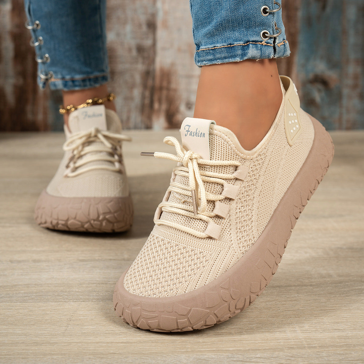 Thessalie Khaki knit sneakers with laces and taupe textured sole