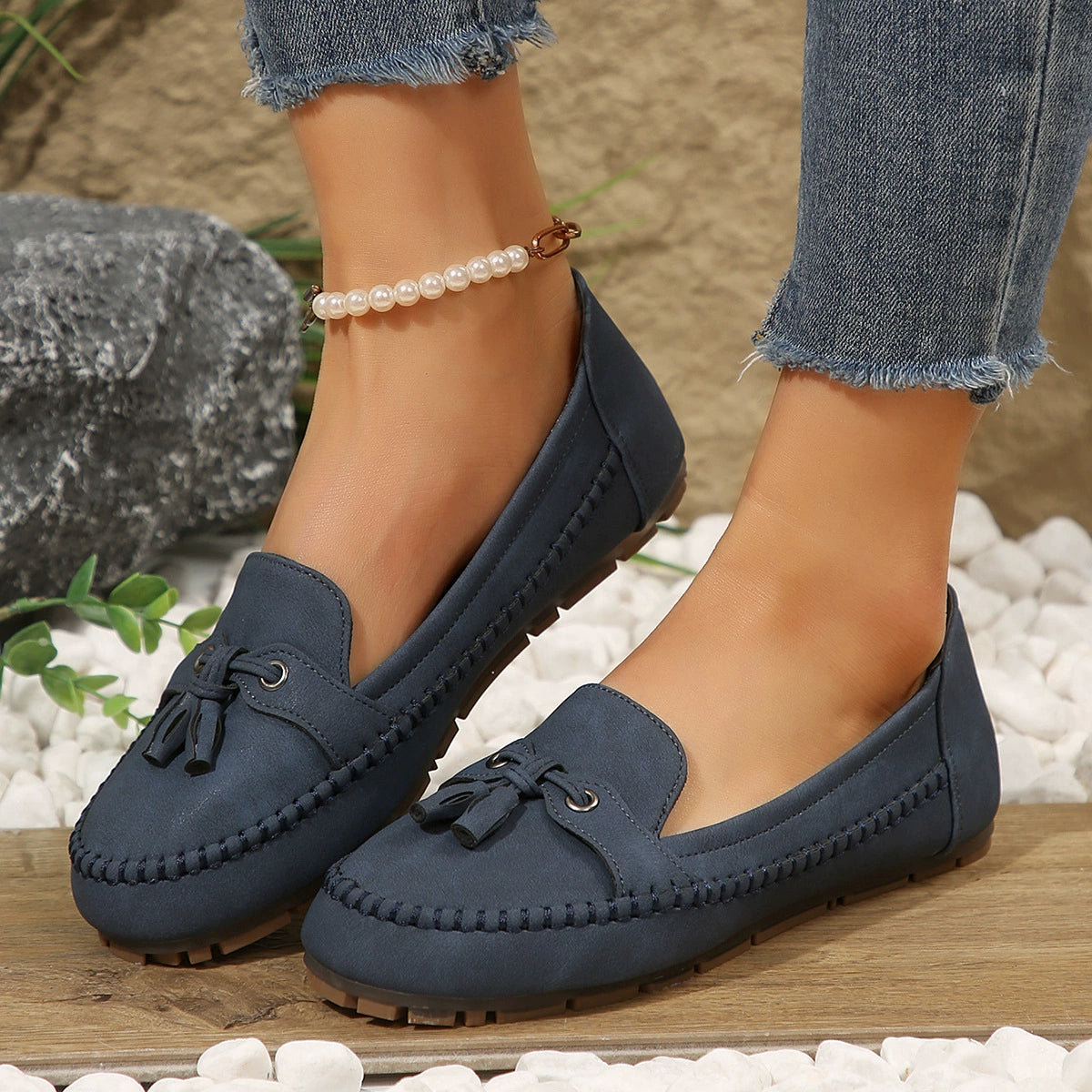 Bootara Women's Casual Blue Moccasin Loafers – Soft Suede Slip-On Flats with Tassel Bow Detail, Comfortable Driving Shoes for Everyday Wear