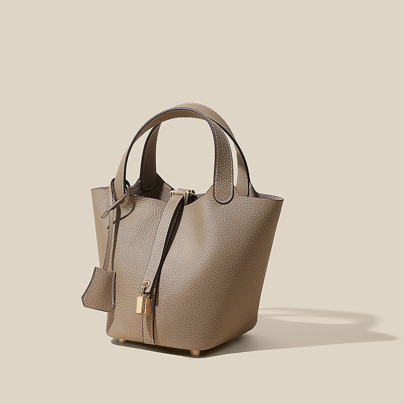 Bootara Women's Niche Design Bucket Bag – Exquisite, High-End & Versatile Handheld Tote