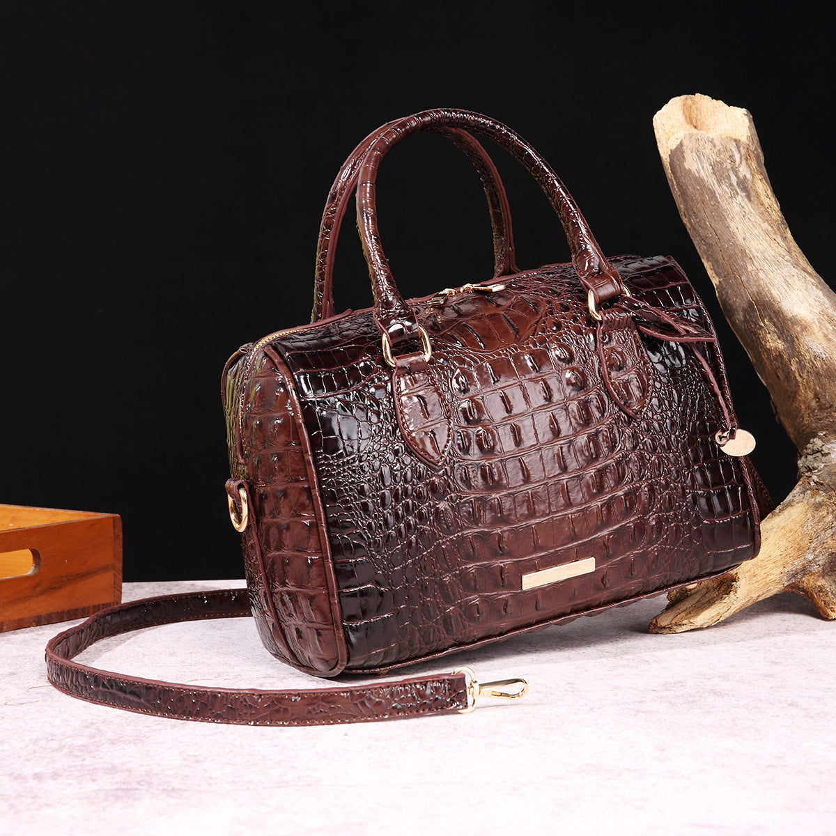 Bootara Women's Vintage Crocodile-Embossed Crossbody Bag – Travel-Ready Underarm Handbag