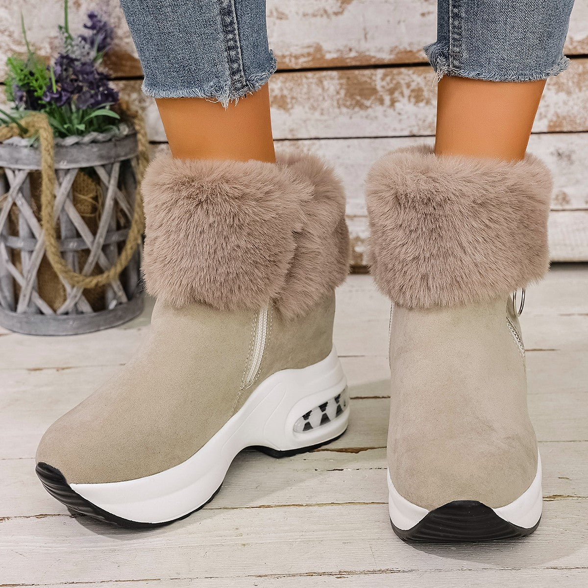 Bootara Women's Cozy-Chic Snow Boots - Plush Lined Faux Suede Platform Ankle Boots (US 4-10.5)